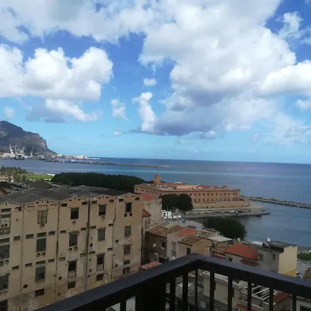 Alloggio in famiglia Stanza Luminosa Sul Mare