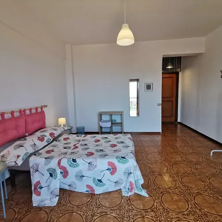 Stanza Luminosa Sul Mare Alloggio in famiglia Palermo
